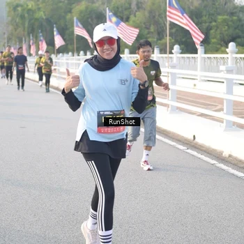 Runner Photo 6833946