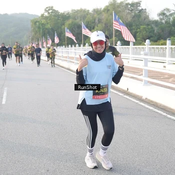 Runner Photo 6833950