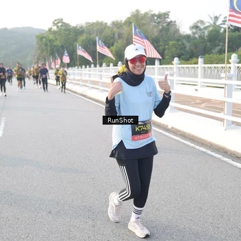 Runner Photo 6833957