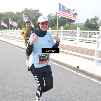 Runner Photo 6833970