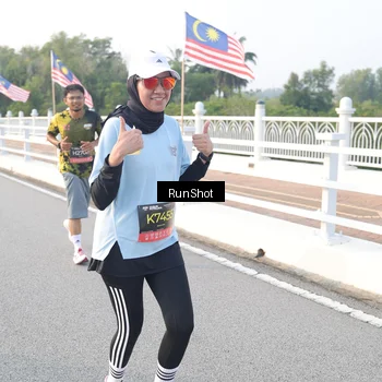 Runner Photo 6833972