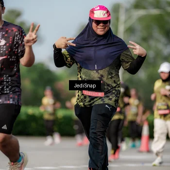 Runner Photo 6833973