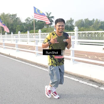 Runner Photo 6833990
