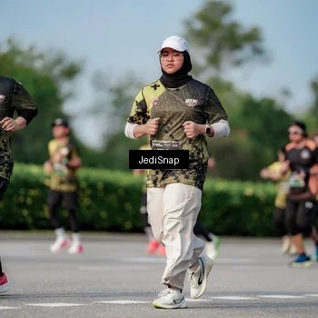 Runner Photo 6833992
