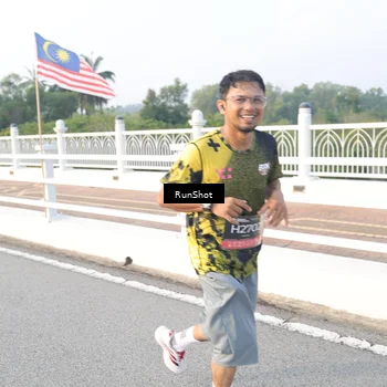 Runner Photo 6834003