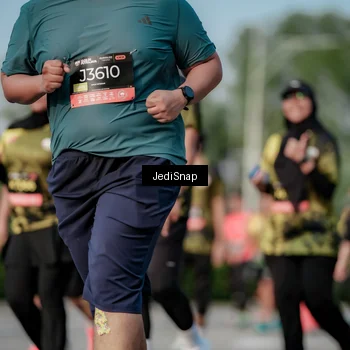Runner Photo 6834019