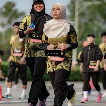 Runner Photo 6834038
