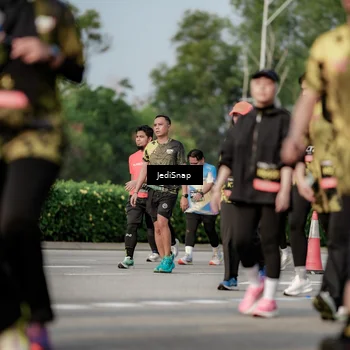 Runner Photo 6834040