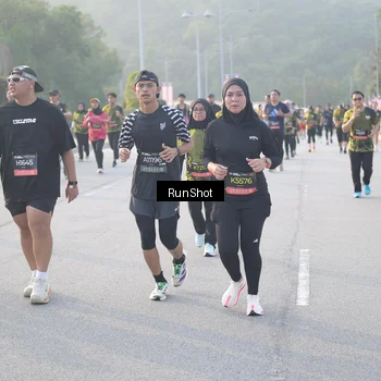 Runner Photo 6834055