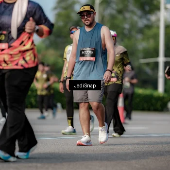 Runner Photo 6834057
