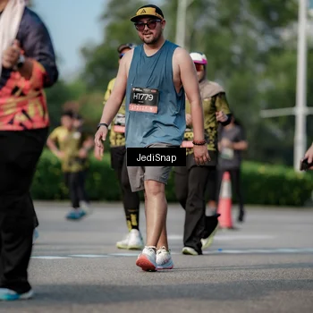 Runner Photo 6834059