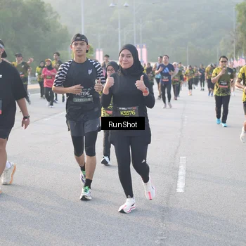 Runner Photo 6834062
