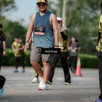 Runner Photo 6834064
