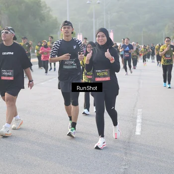 Runner Photo 6834071