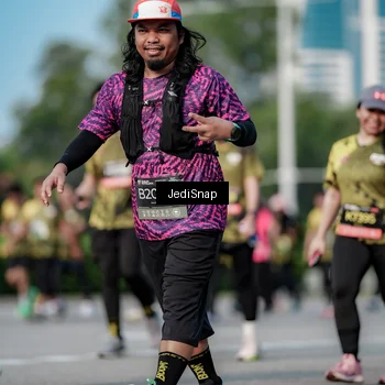 Runner Photo 6834080