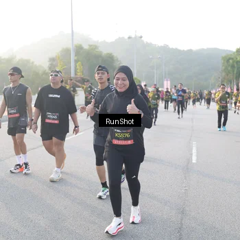 Runner Photo 6834082