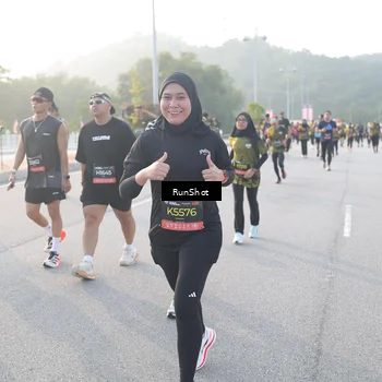 Runner Photo 6834087