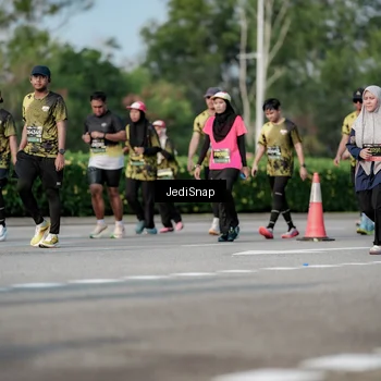 Runner Photo 6834095