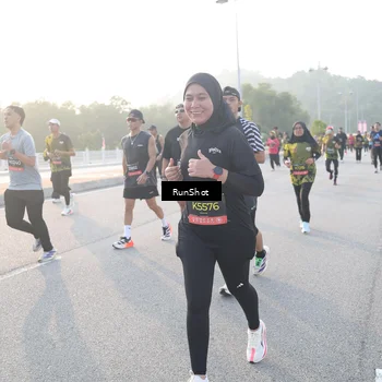 Runner Photo 6834097