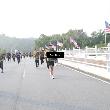 Runner Photo 6834098