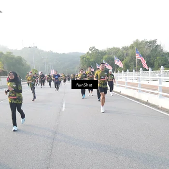 Runner Photo 6834104