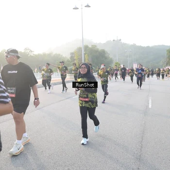 Runner Photo 6834110