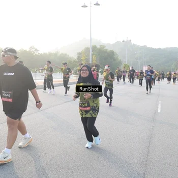 Runner Photo 6834111