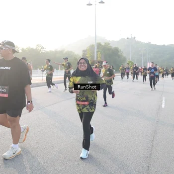 Runner Photo 6834113
