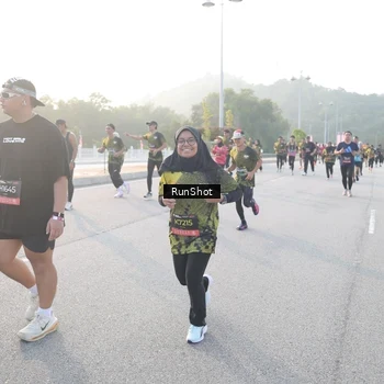 Runner Photo 6834116