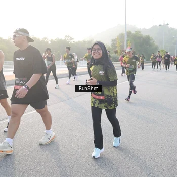 Runner Photo 6834119