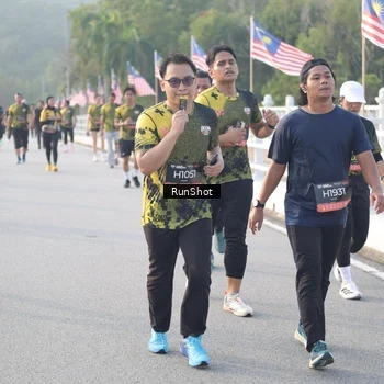 Runner Photo 6834130