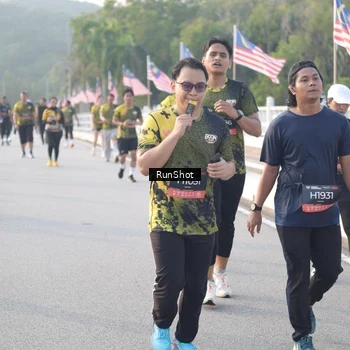 Runner Photo 6834134
