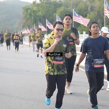 Runner Photo 6834135