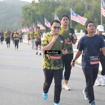 Runner Photo 6834137