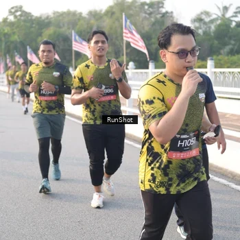 Runner Photo 6834141