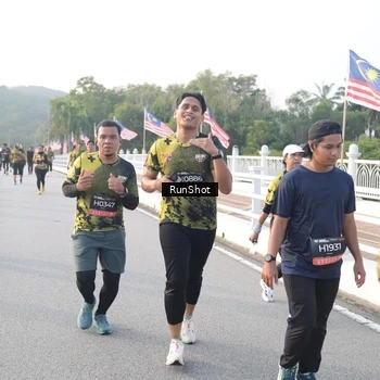 Runner Photo 6834144