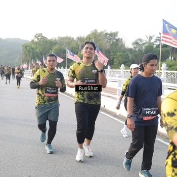 Runner Photo 6834145