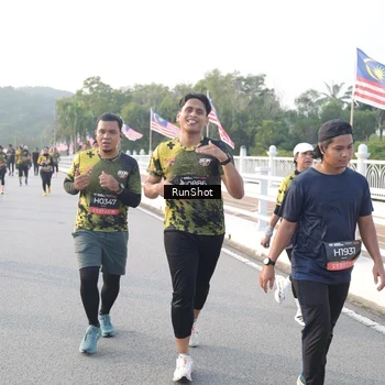 Runner Photo 6834146