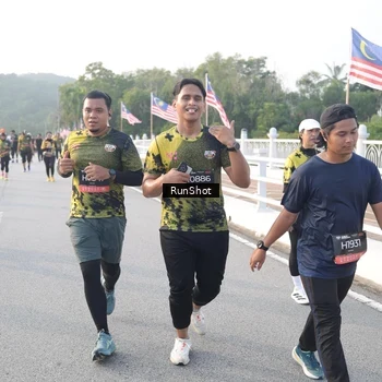 Runner Photo 6834149