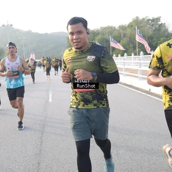 Runner Photo 6834155