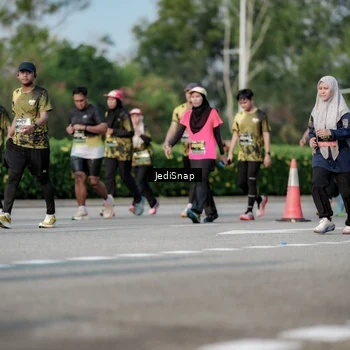 Runner Photo 6834166
