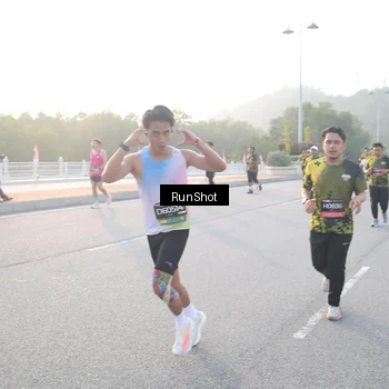 Runner Photo 6834182