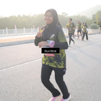 Runner Photo 6834189