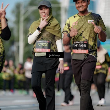 Runner Photo 6834200