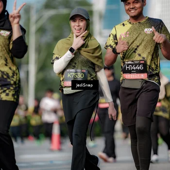 Runner Photo 6834201