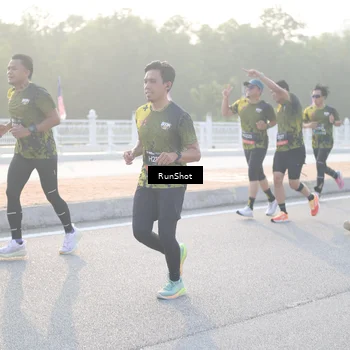 Runner Photo 6834203