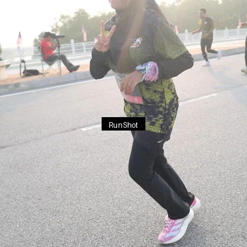 Runner Photo 6834209
