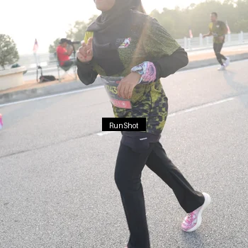 Runner Photo 6834211