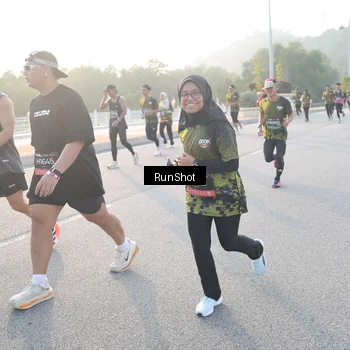 Runner Photo 6834214