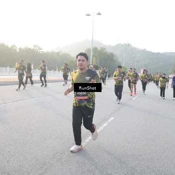 Runner Photo 6834227